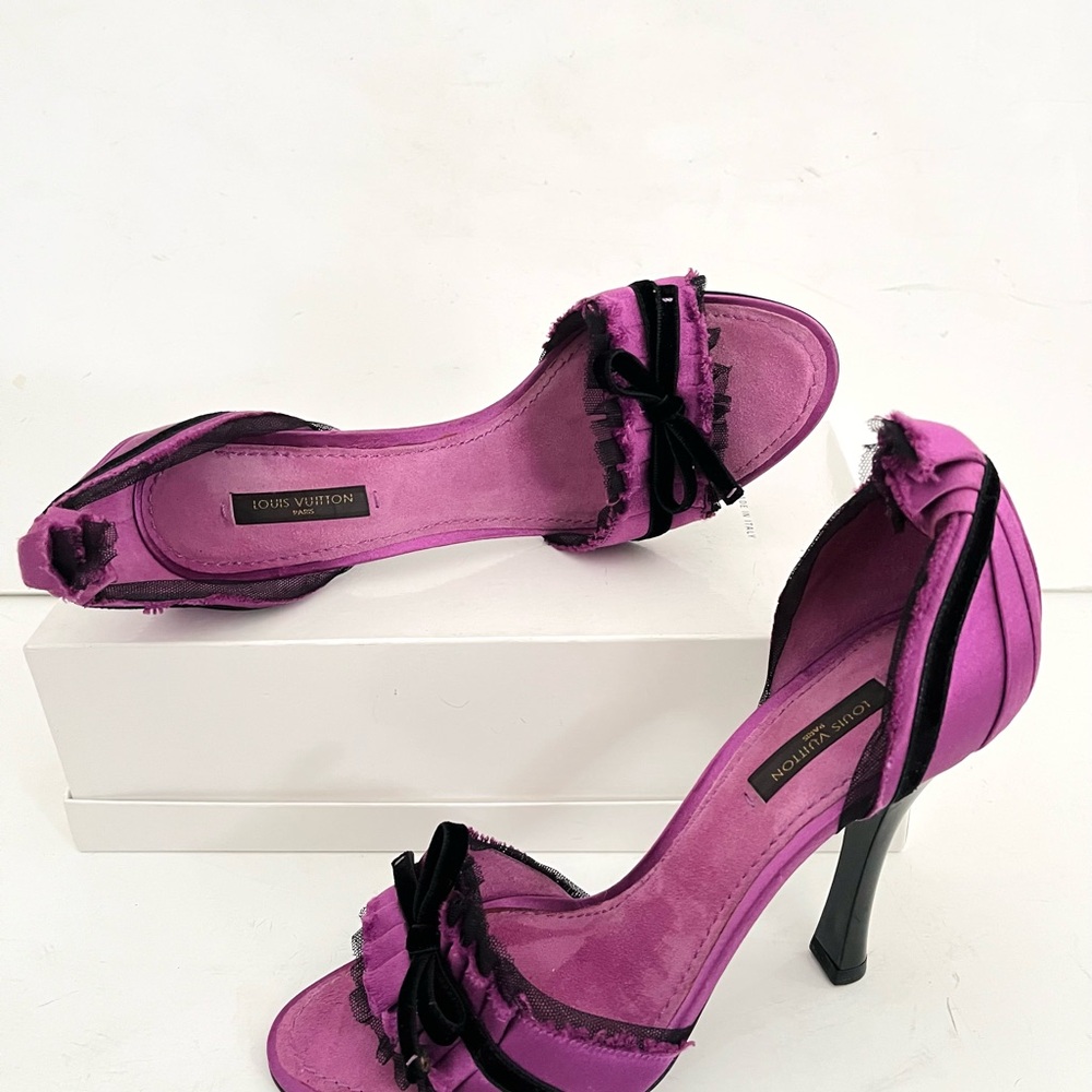 Louis Vuitton purple and black satin heels 37.5